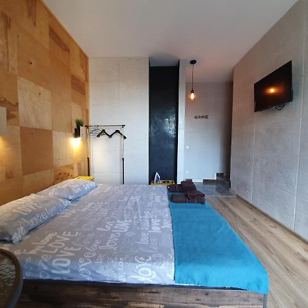 Посуточно апартаменты Ивано-Франковск 602 Экстерьер фото